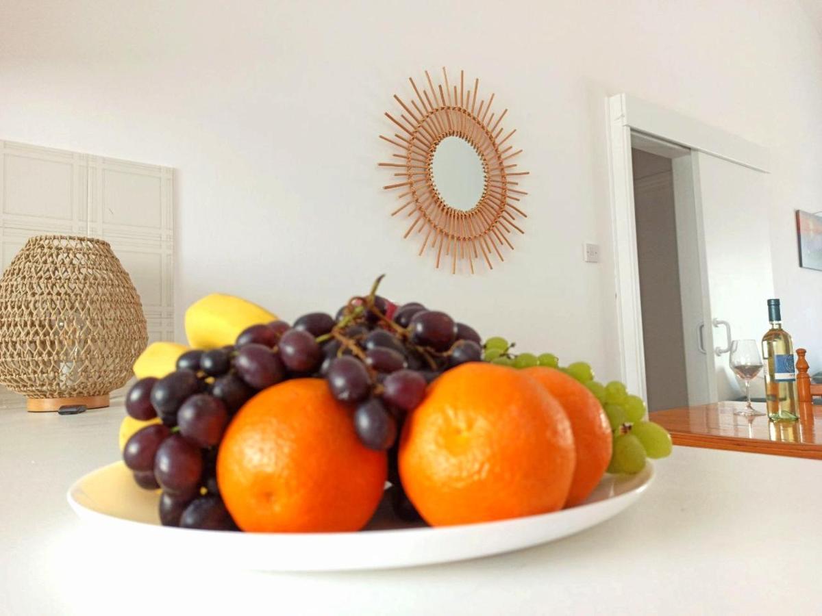 The Salnik Beach Apartment Limassol Ngoại thất bức ảnh