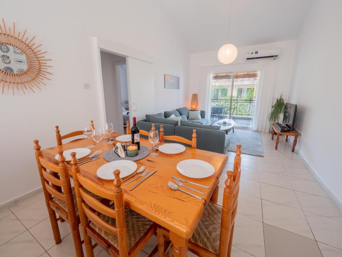 The Salnik Beach Apartment Limassol Ngoại thất bức ảnh
